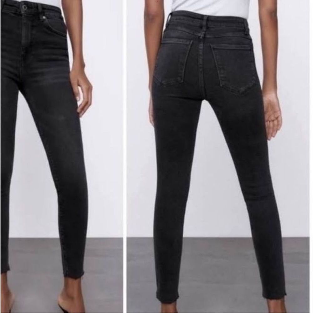 Zara Woman Premium Denim Collection Dark Wash/Distressed Skinny Jeans Size 6